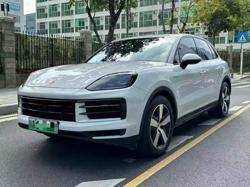 深圳24年保时捷卡宴3