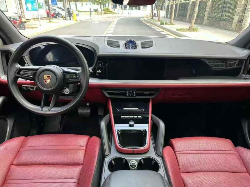 深圳24年保时捷卡宴5