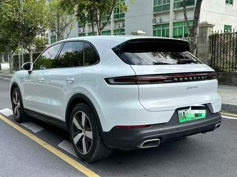 深圳24年保时捷卡宴8