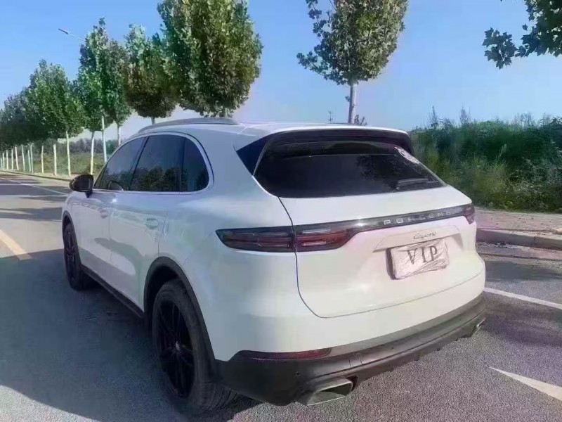 郑州19年保时捷卡宴7