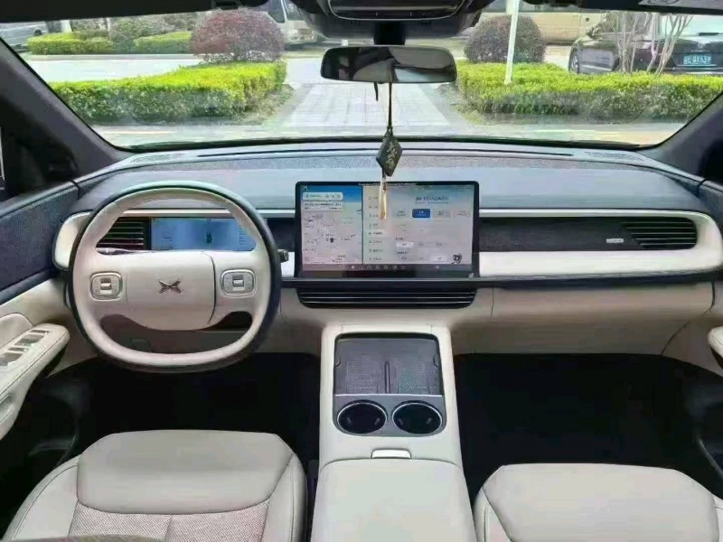 新余24年小鹏汽车G68