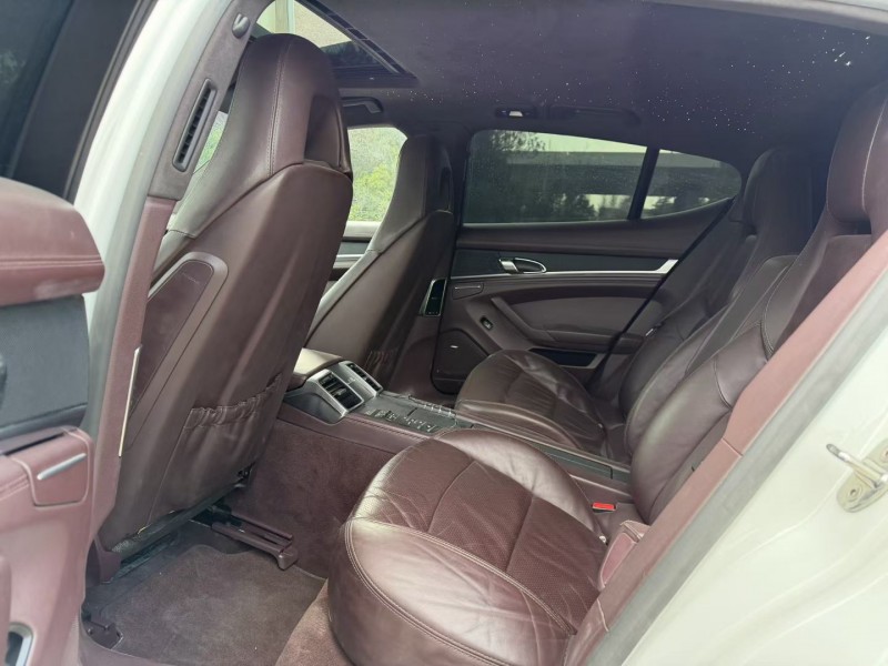 盐城14年保时捷帕拉梅拉8