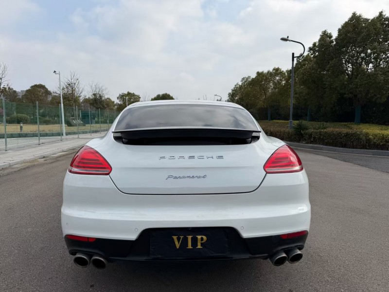 盐城14年保时捷帕拉梅拉9