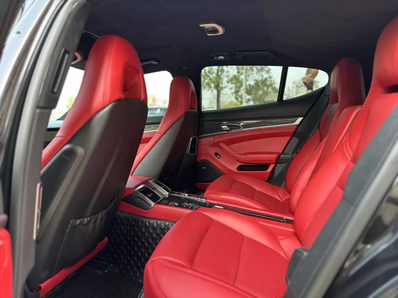 广州11年保时捷帕拉梅拉7