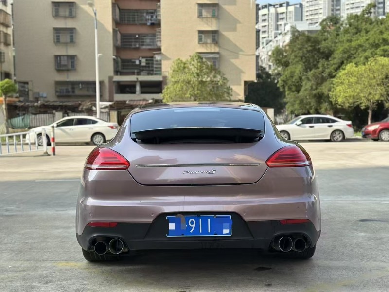 广州11年保时捷帕拉梅拉9