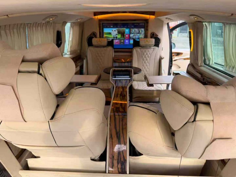 徐州19年奔驰威霆7