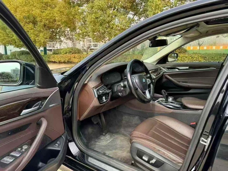 盐城19年宝马5系4