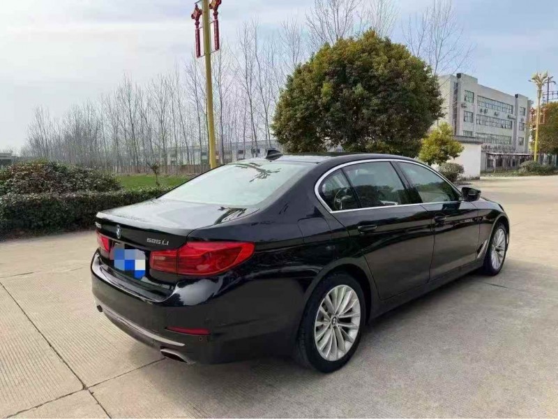 盐城19年宝马5系8