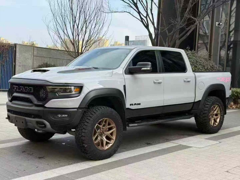 徐州23年道奇霸王龙3