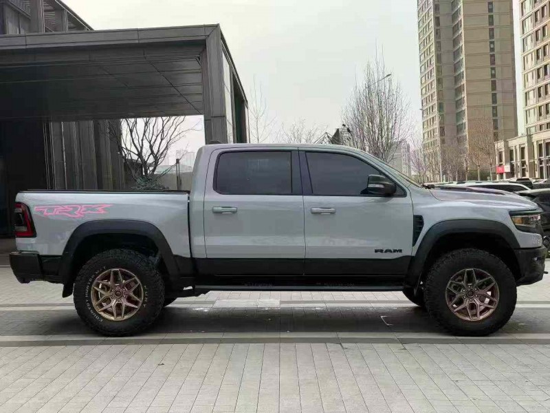 徐州23年道奇霸王龙7