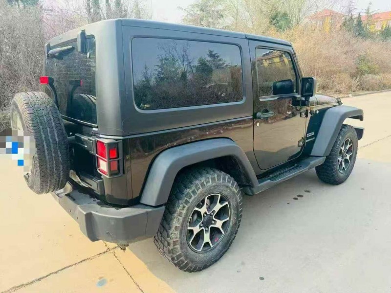 东营18年Jeep牧马人8