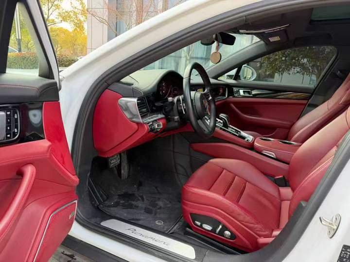 南通21年保时捷帕拉梅拉7