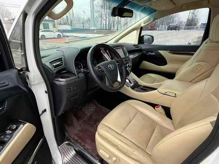 淄博17年丰田埃尔法9