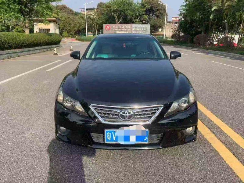 茂名12年丰田锐志1