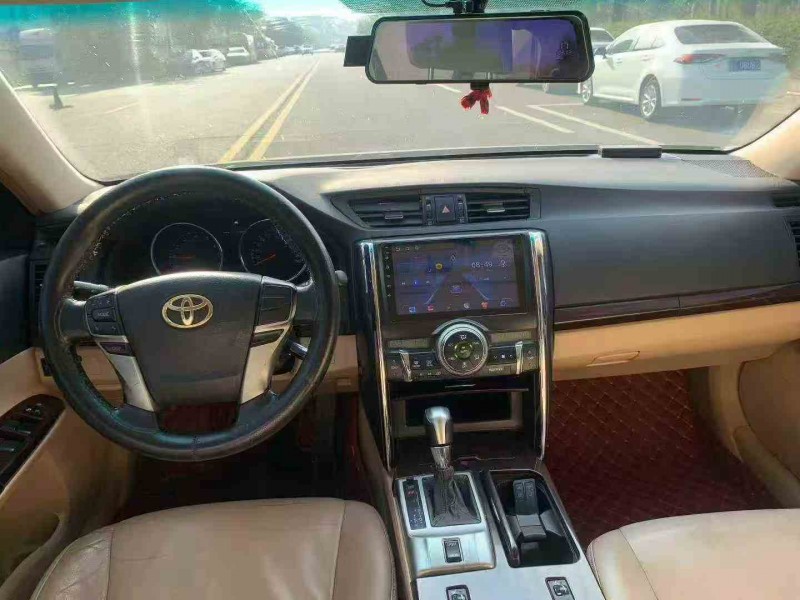 茂名12年丰田锐志4