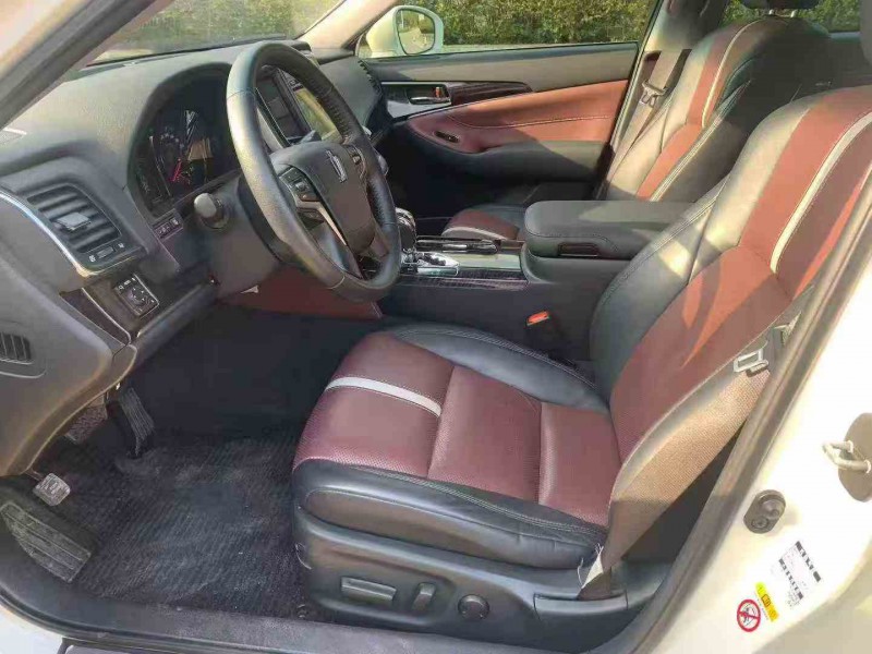 珠海18年丰田皇冠6