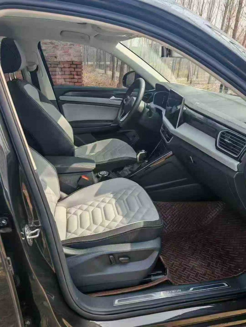 张家口25年大众探岳6