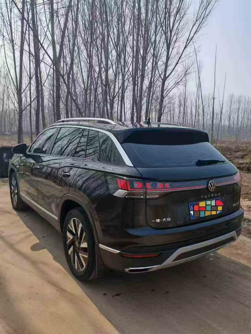 张家口25年大众探岳7