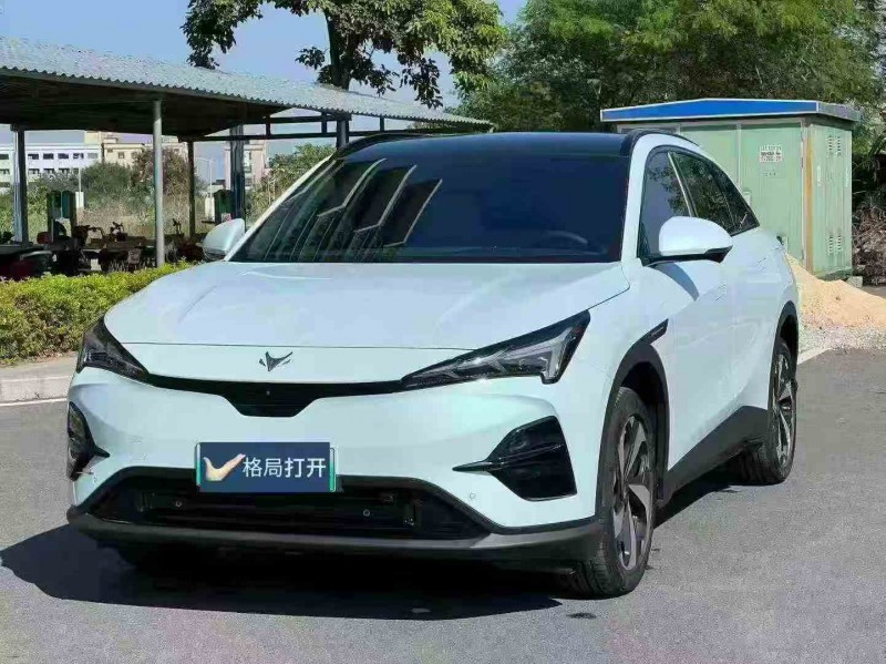 深圳25年极狐汽车阿尔法3