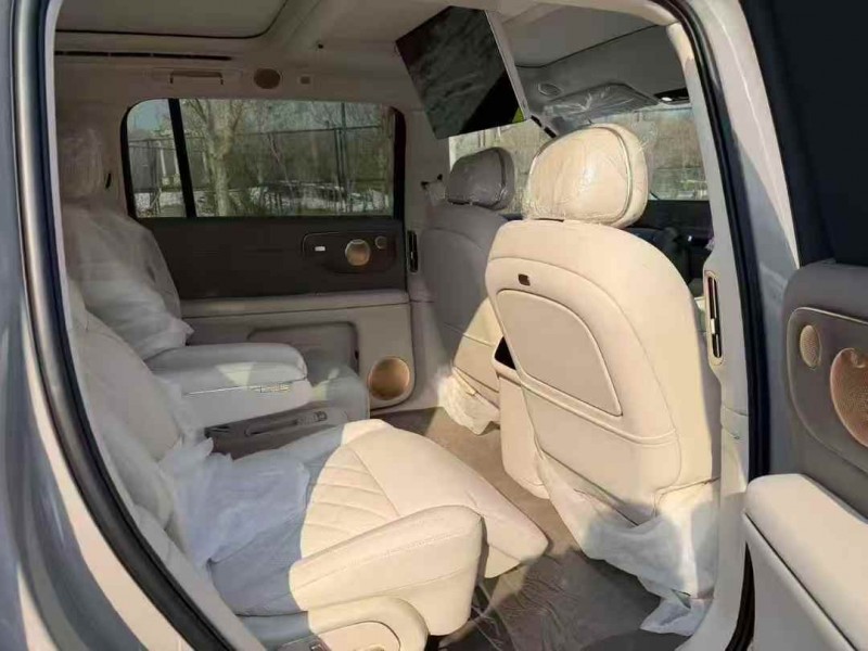 潍坊25年智己LS95