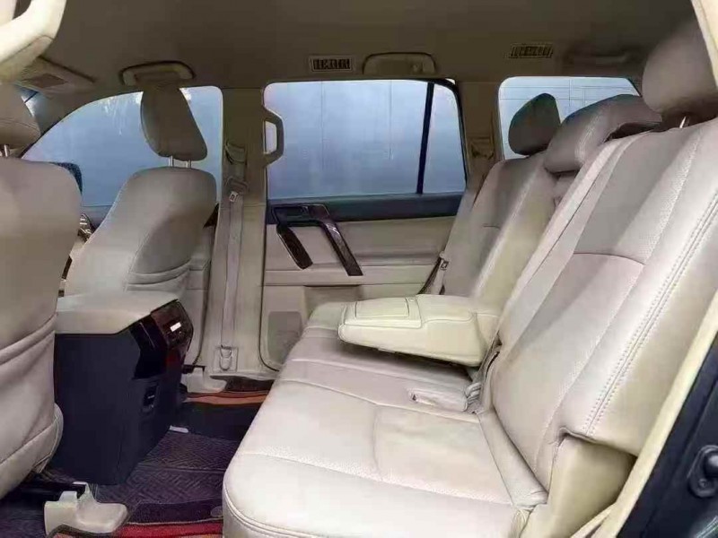 东营14年丰田普拉多5