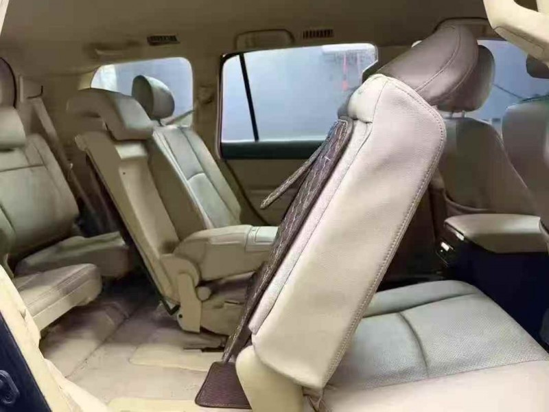 东营14年丰田普拉多6