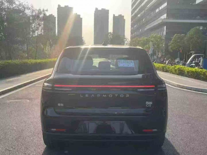 江门26年零跑汽车C108