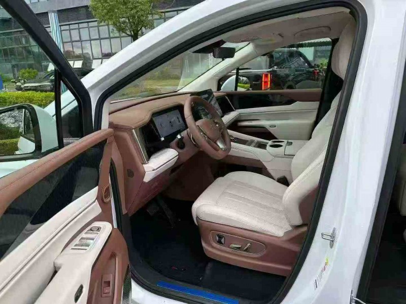 珠海25年比亞迪夏6