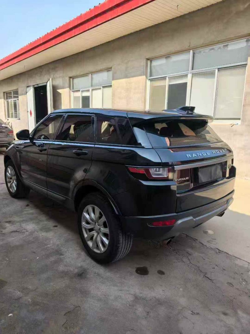 邯郸17年路虎极光9