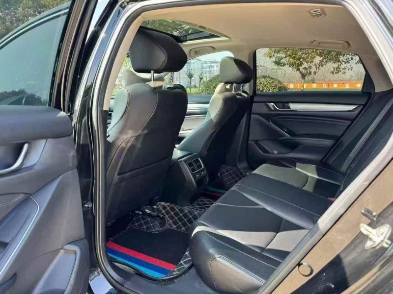 連云港21年本田雅閣4