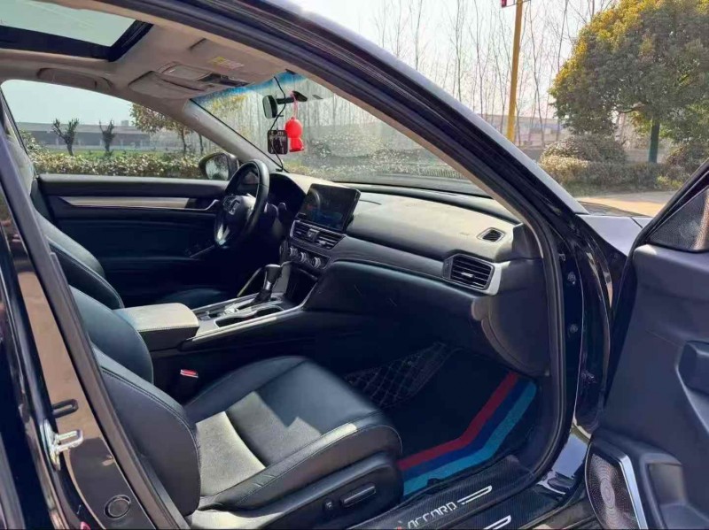 連云港21年本田雅閣5