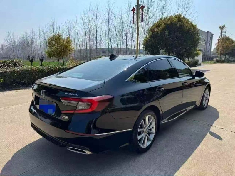 連云港21年本田雅閣8