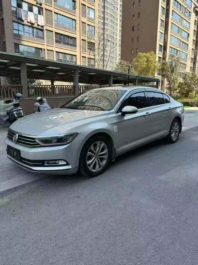 承德17年大眾邁騰2