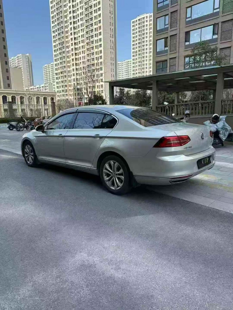 承德17年大眾邁騰7