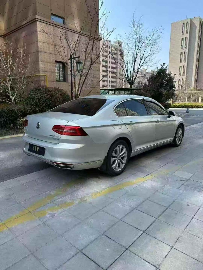 承德17年大眾邁騰8