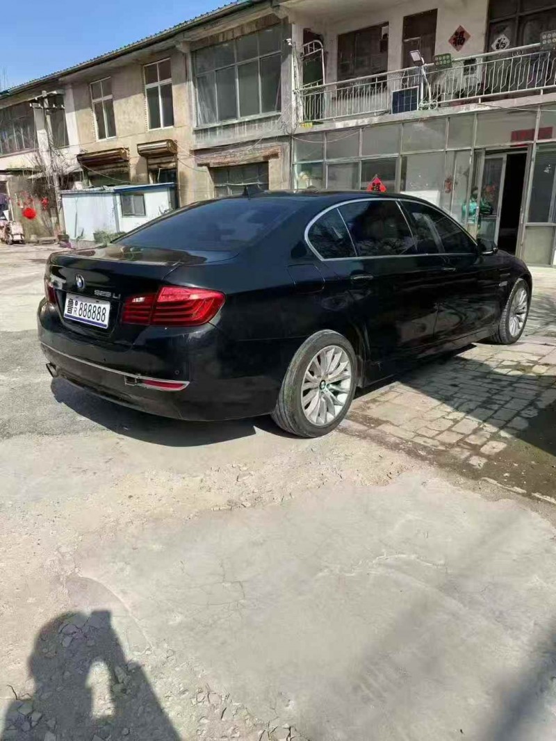 東營14年寶馬5系9