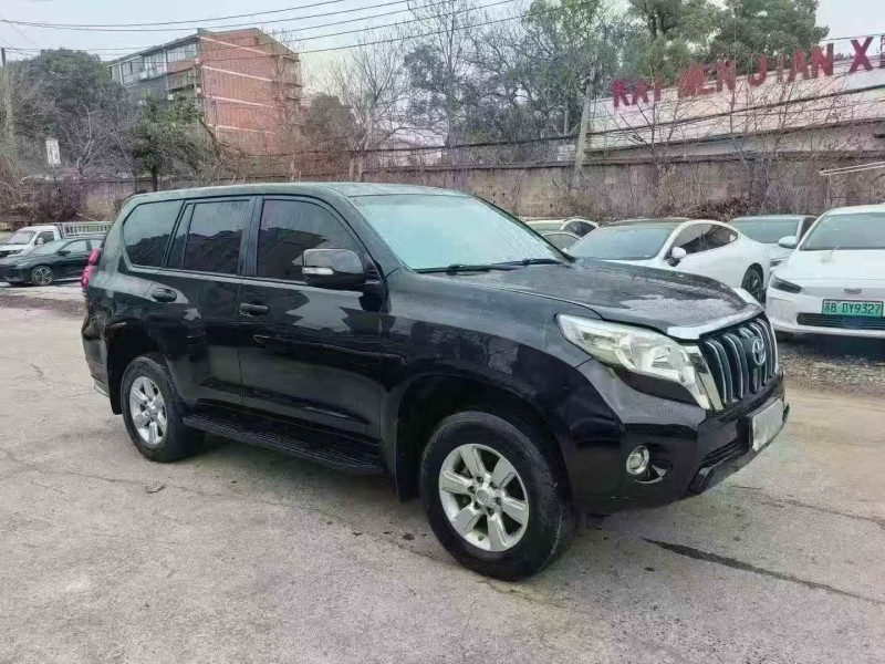 邵阳17年丰田普拉多3