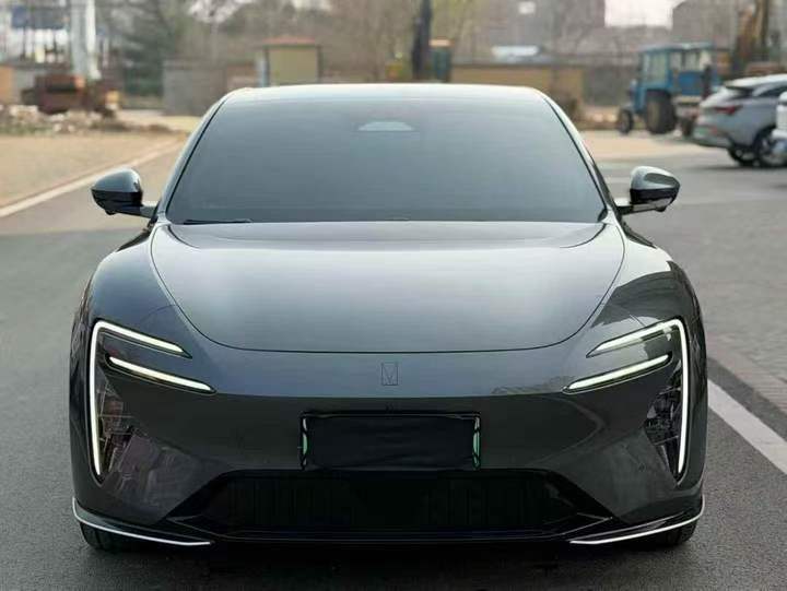 济宁25年阿维塔061