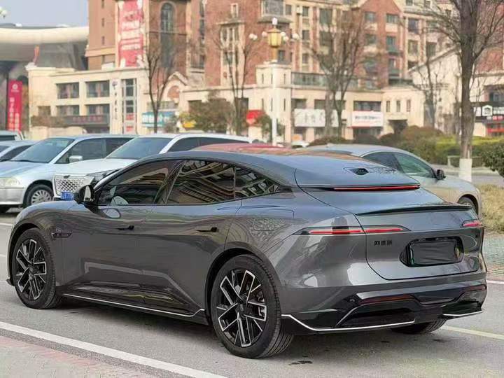 济宁25年阿维塔067