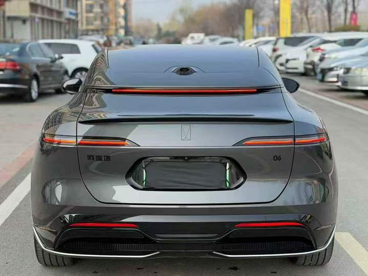 济宁25年阿维塔068