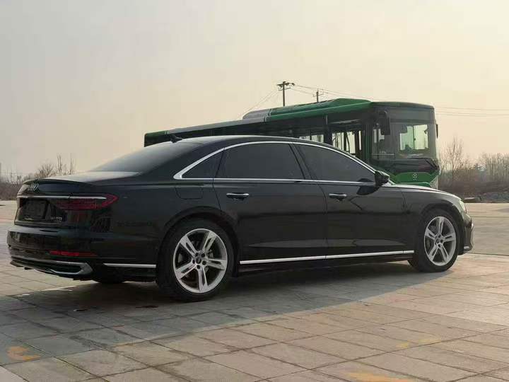 邢台23年奥迪A8L7