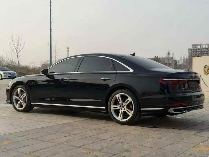 邢台23年奥迪A8L8