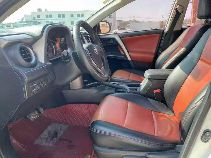 青岛19年丰田RAV4荣放4