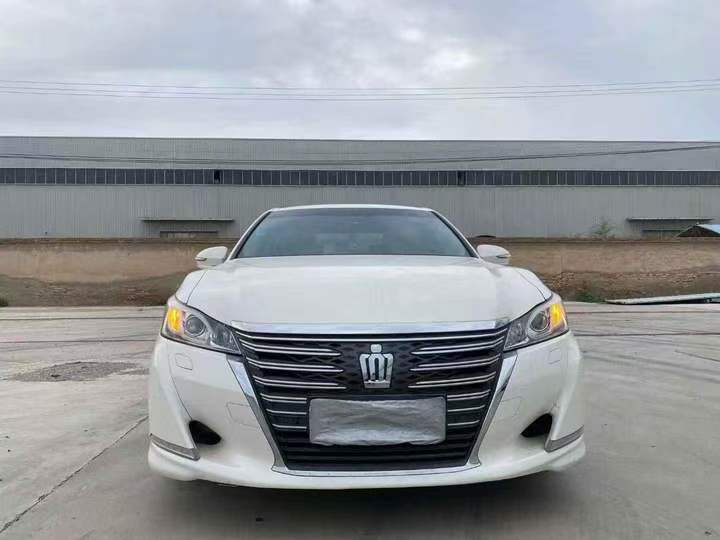 金华16年丰田皇冠1