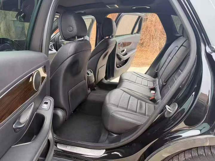 东营19年奔驰GLC4