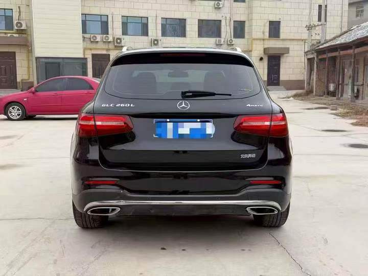 东营19年奔驰GLC9