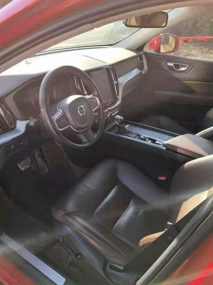 济宁22年沃尔沃XC604