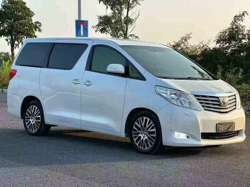 韶關11年豐田埃爾法2