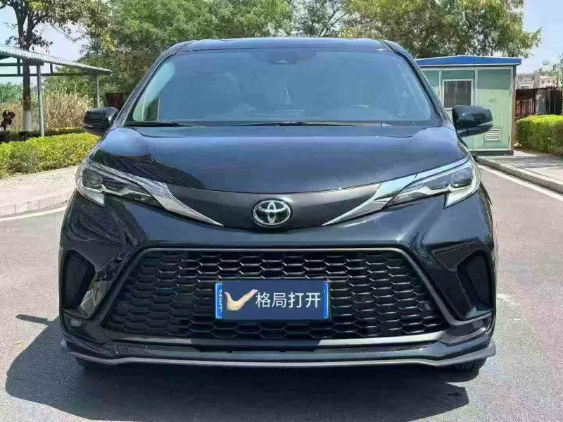 江门24年丰田塞纳1