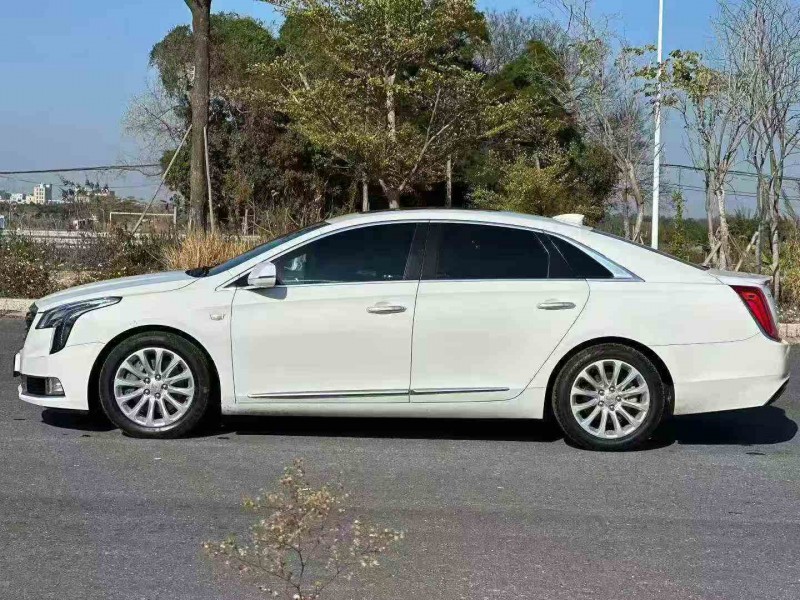 江门19年凯迪拉克XTS3